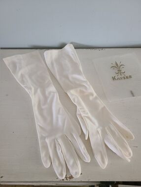 Vintage Kayser White Gloves